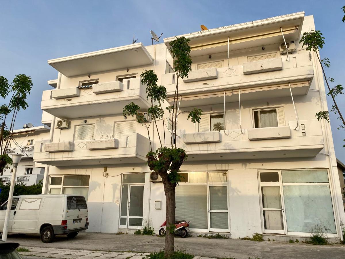 Central, Sunny & Spacious Apartment, In Kos, "1" Экстерьер фото